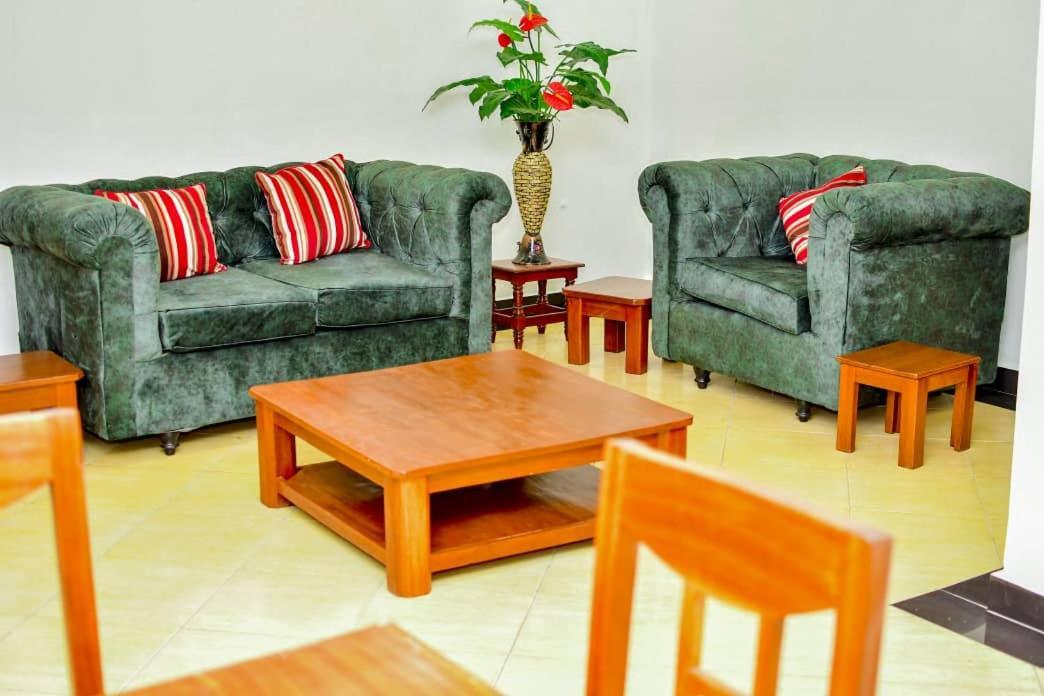 Kigali Airport Suites エクステリア 写真